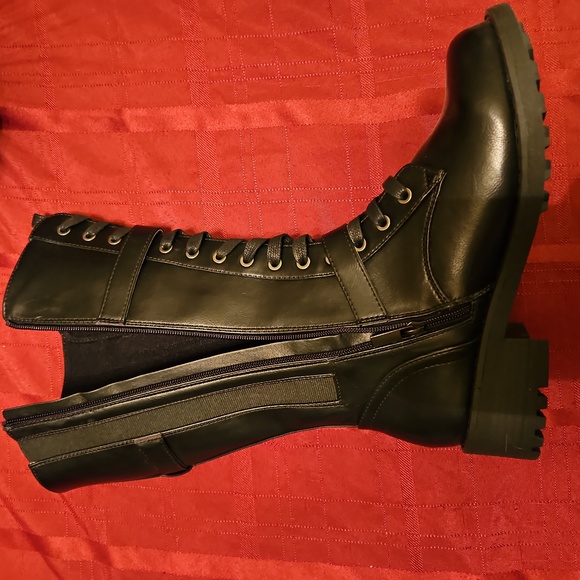 Combat Boots - Picture 3 of 4